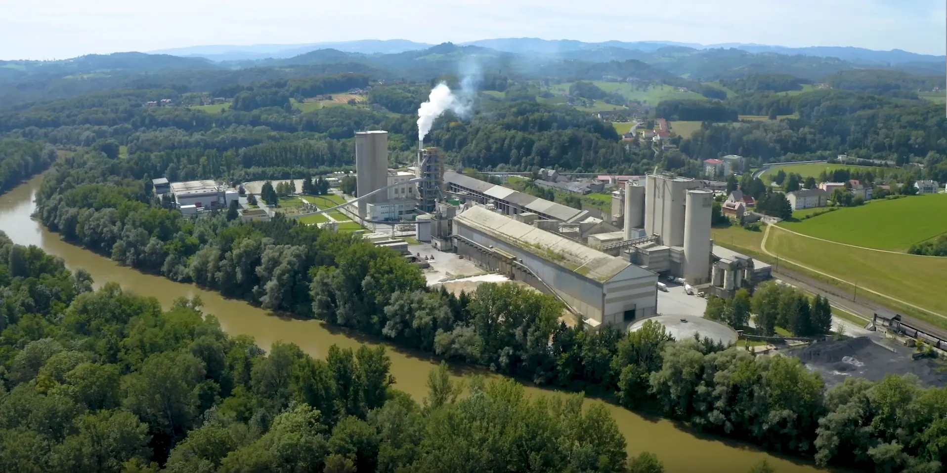BEUMERGroup - Lafarge Cement - Retznei