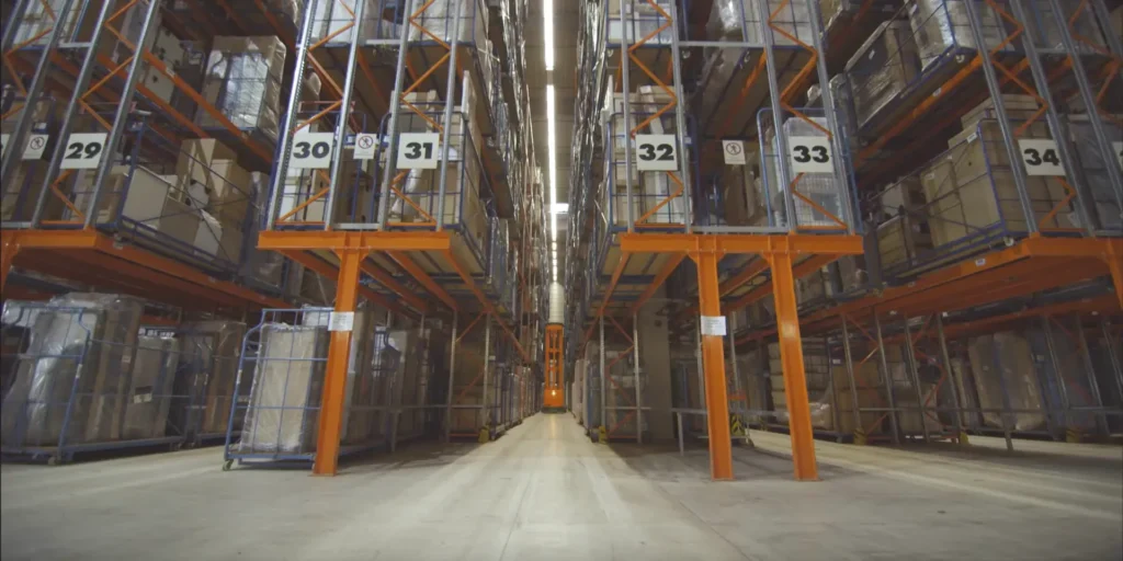 Poco Imagefilm, Lagerhalle